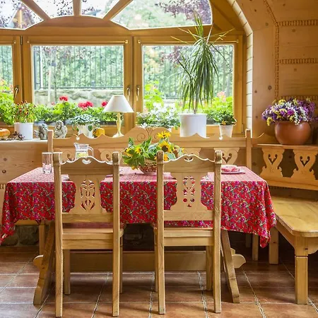 Zakopiański Dwór Pensjonat 3*