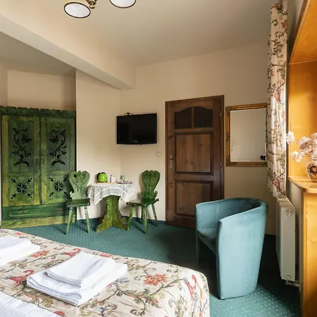 Zakopianski Dwor بيت ضيافة 3*