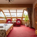 Zakopianski Dwor 3*