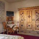 Zakopianski Dwor 3*