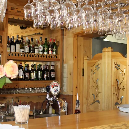 Zakopianski Dwor Gasthuis